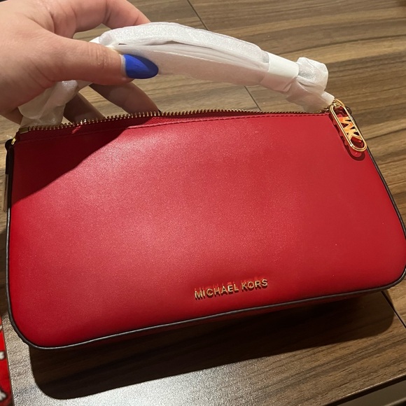 Michael Kors Empire Medium Leather Chain-Link Pochette in Crimson - NWT - Picture 4 of 9